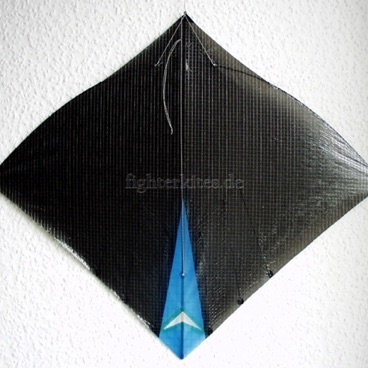 Segel: appliziert
Segelmaterial: Orcon/Ripstop
Bogenstab: Carbon 1,5 mm
Mittelstab: Bambus geschnitzt
Gesamtgewicht: 8,5 g Segel: appliziert
Segelmaterial: Orcon/Ripstop
Bogenstab: Carbon 1,5 mm
Mittelstab: Bambus geschnitzt
Gesamtgewicht: 8,5 g